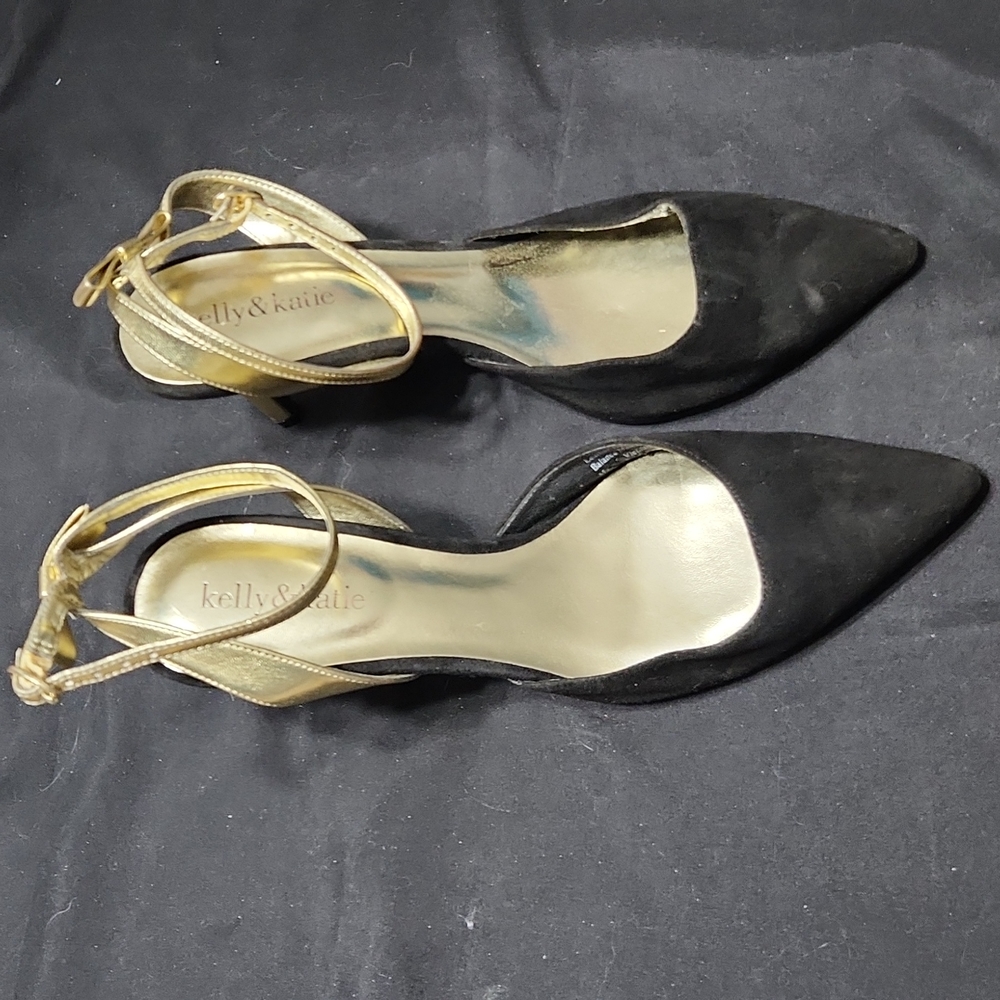 Kelly & Katie gold black slingback heels 9
